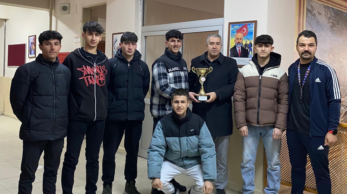 Kupaları Aldık..!